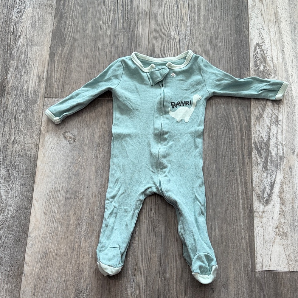 The Peanutshell Infant Long-Sleeve Footed One-Piece Romper - Light Teal RAWR